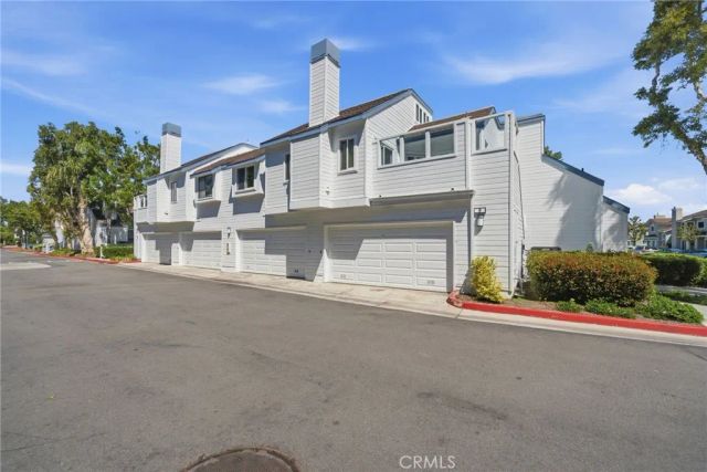 3 Greenmoor, Irvine, CA 92614