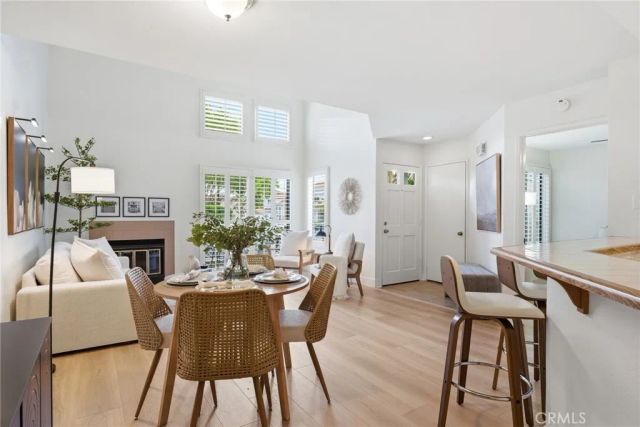 3 Greenmoor, Irvine, CA 92614