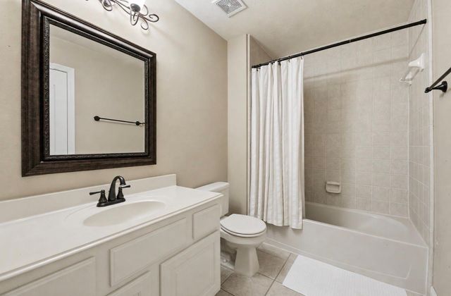 14 Bentley Park Court, Houston, TX 77070