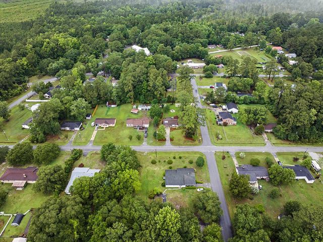 111 Tallahassee Rd., Georgetown, SC 29440