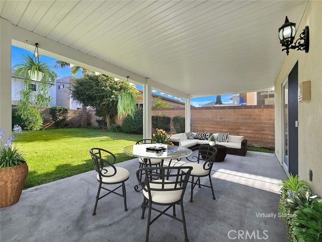 24220 Los Codona, Torrance, CA 90505