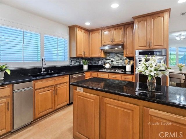 24220 Los Codona, Torrance, CA 90505