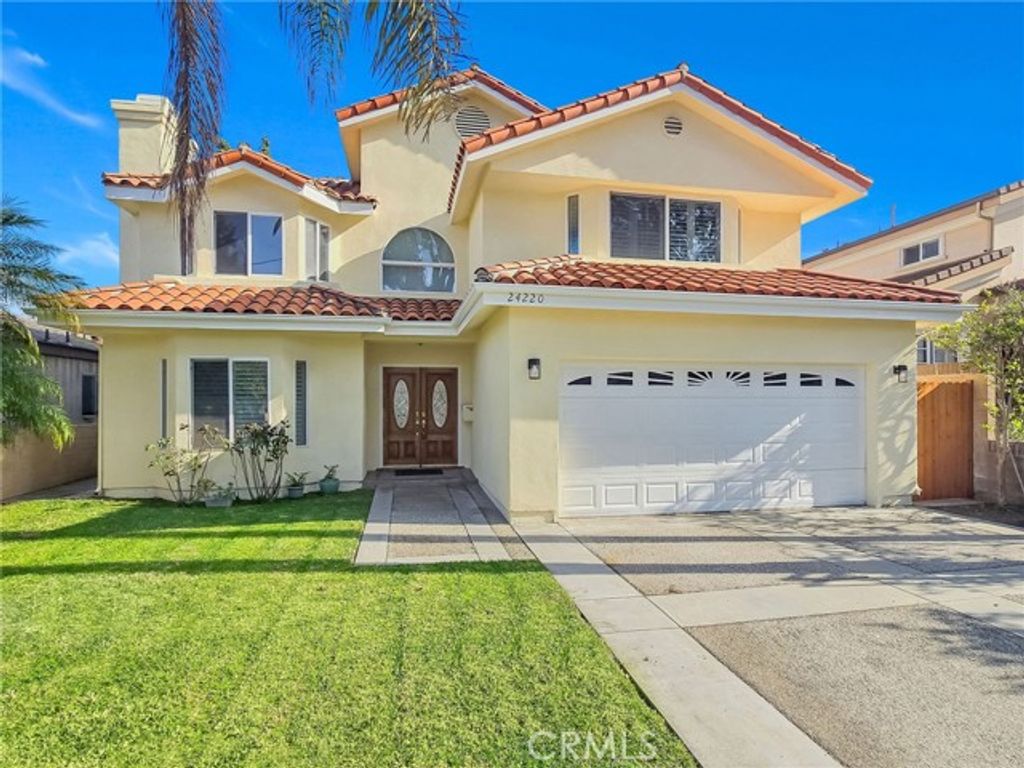 24220 Los Codona, Torrance, CA 90505