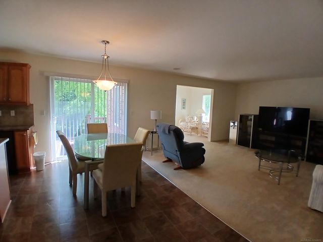 11820 Creekview Drive, Sterling Heights, MI 48312