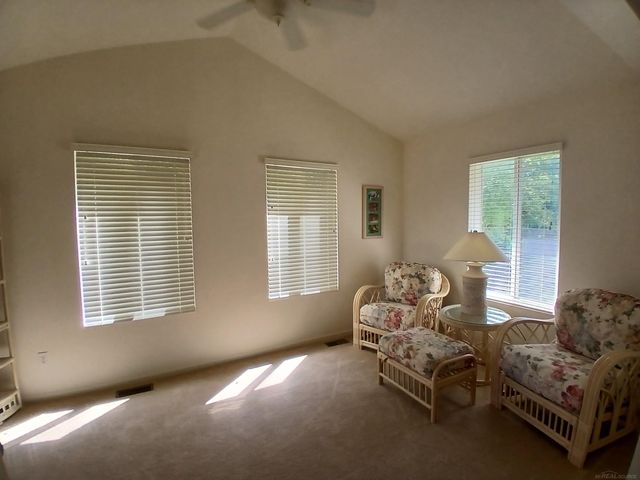 11820 Creekview Drive, Sterling Heights, MI 48312