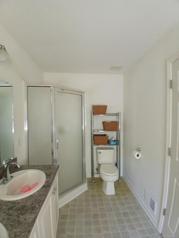 11820 Creekview Drive, Sterling Heights, MI 48312