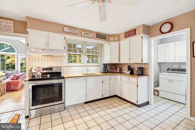 841 IVY RD, Ambler, PA 19002