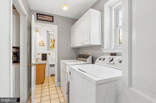 841 IVY RD, Ambler, PA 19002