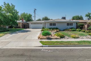 1209 W Water Street, Hanford, CA 93230