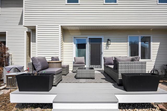 10842 Timer Drive, Huntley, IL 60142