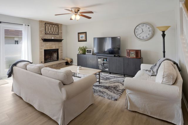 10842 Timer Drive, Huntley, IL 60142