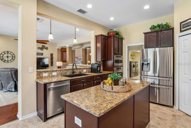 8719 CREEDMOOR LANE, New Port Richey, FL 34654