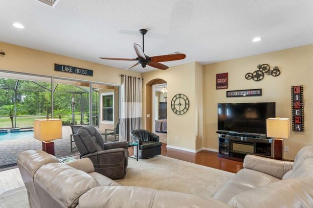 8719 CREEDMOOR LANE, New Port Richey, FL 34654