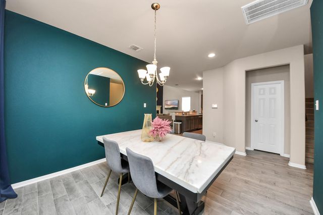 8402 Northern Pintail Drive, Houston, TX 77049