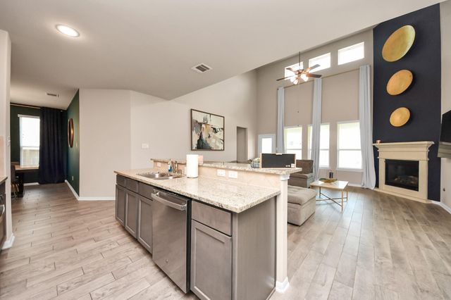 8402 Northern Pintail Drive, Houston, TX 77049