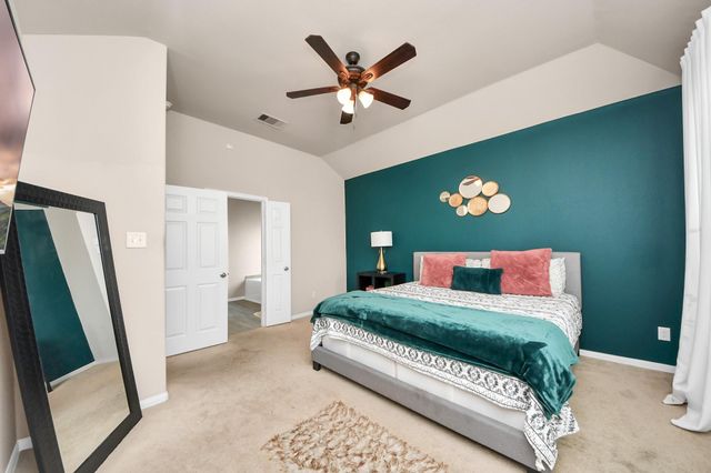8402 Northern Pintail Drive, Houston, TX 77049