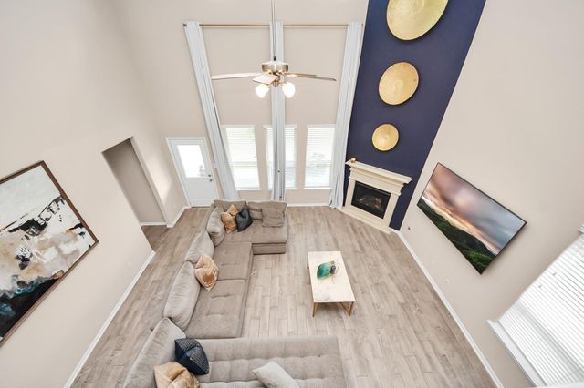 8402 Northern Pintail Drive, Houston, TX 77049
