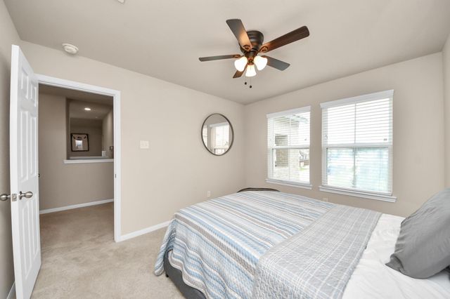 8402 Northern Pintail Drive, Houston, TX 77049