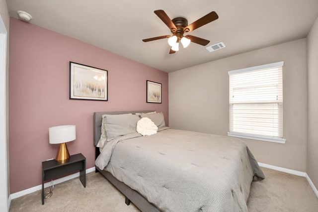 8402 Northern Pintail Drive, Houston, TX 77049