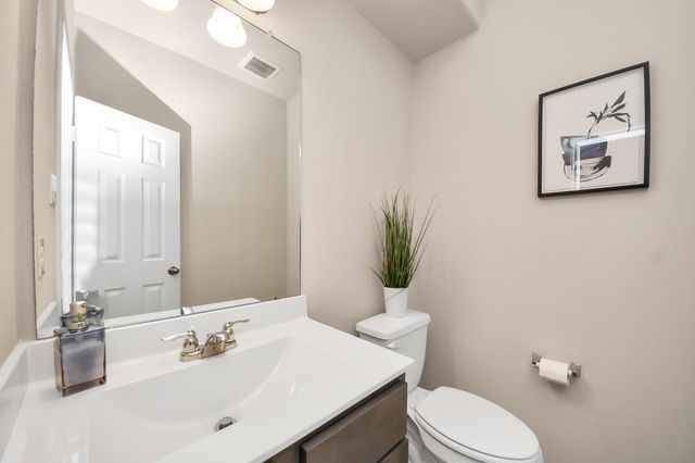 8402 Northern Pintail Drive, Houston, TX 77049