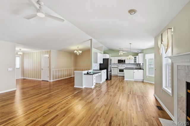7944 Rose Court Drive, Cicero, NY 13039