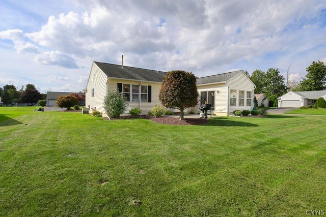 7944 Rose Court Drive, Cicero, NY 13039