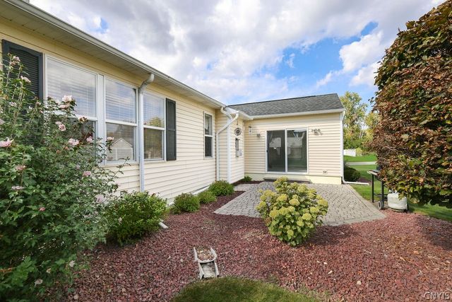 7944 Rose Court Drive, Cicero, NY 13039