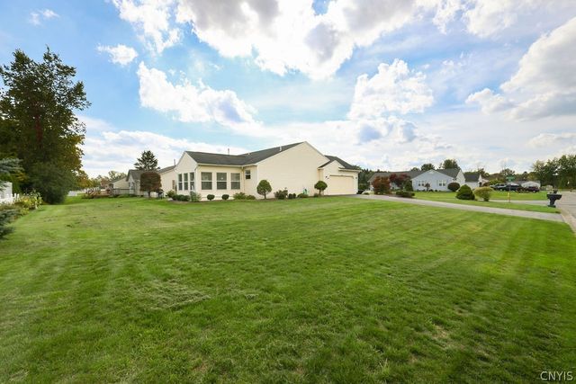 7944 Rose Court Drive, Cicero, NY 13039