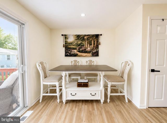 20 JAMES CUBBERLY CT, Hamilton, NJ 08610
