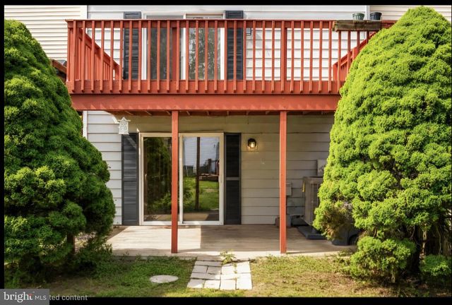20 JAMES CUBBERLY CT, Hamilton, NJ 08610