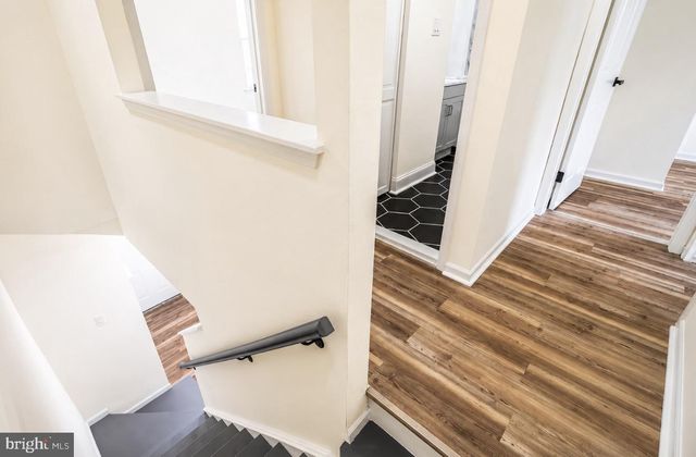 20 JAMES CUBBERLY CT, Hamilton, NJ 08610