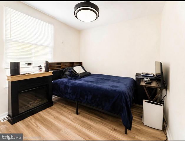 20 JAMES CUBBERLY CT, Hamilton, NJ 08610