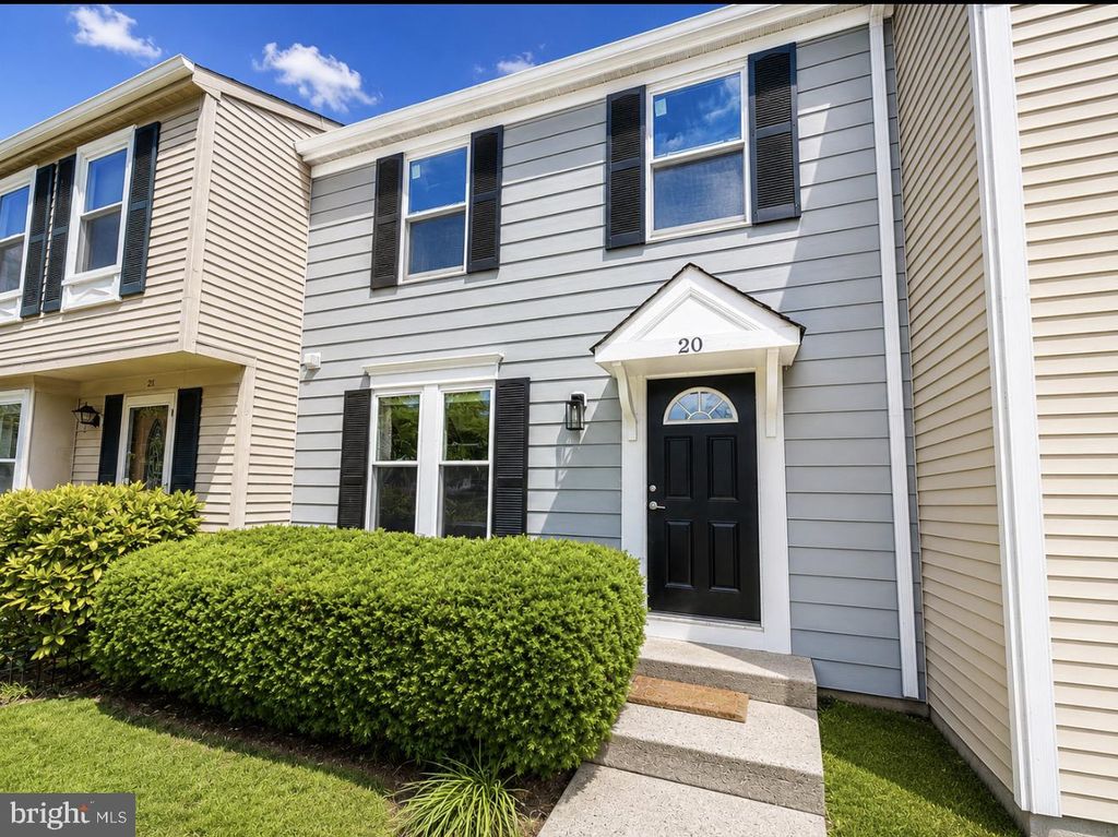 20 JAMES CUBBERLY CT, Hamilton, NJ 08610