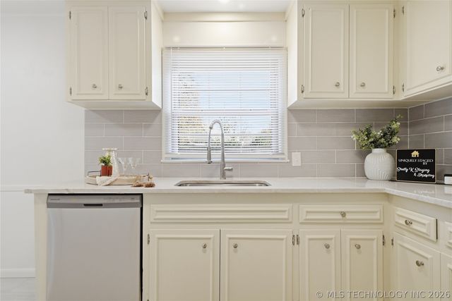 3743 S Braden Place, Tulsa, OK 74135