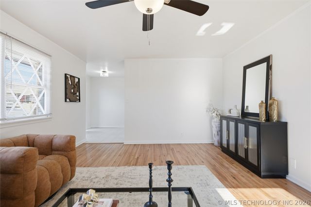 3743 S Braden Place, Tulsa, OK 74135