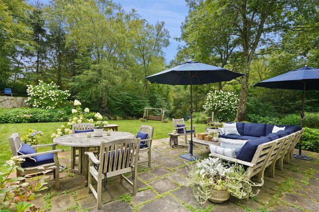 26 Major Tallmadge Lane, Pound Ridge, NY 10576