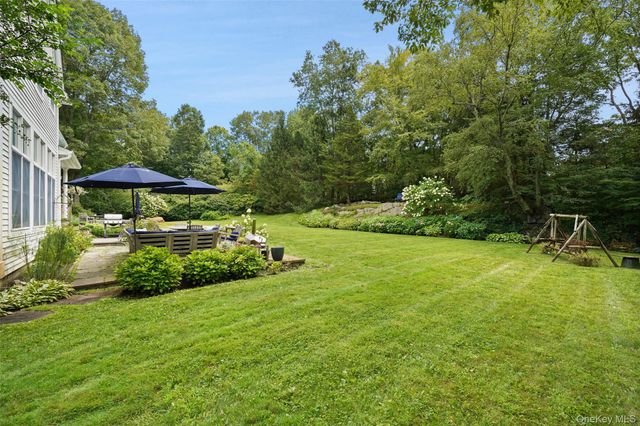 26 Major Tallmadge Lane, Pound Ridge, NY 10576