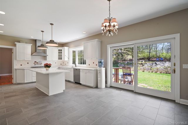 26 Major Tallmadge Lane, Pound Ridge, NY 10576