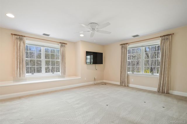 26 Major Tallmadge Lane, Pound Ridge, NY 10576