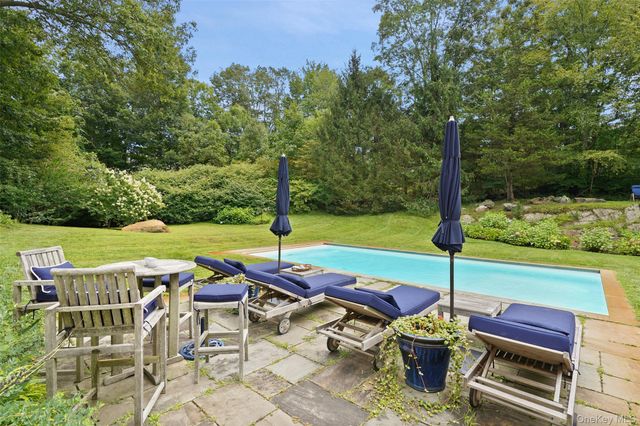 26 Major Tallmadge Lane, Pound Ridge, NY 10576