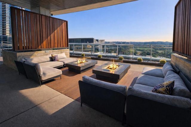 222 West Ave 1613, Austin, TX 78701