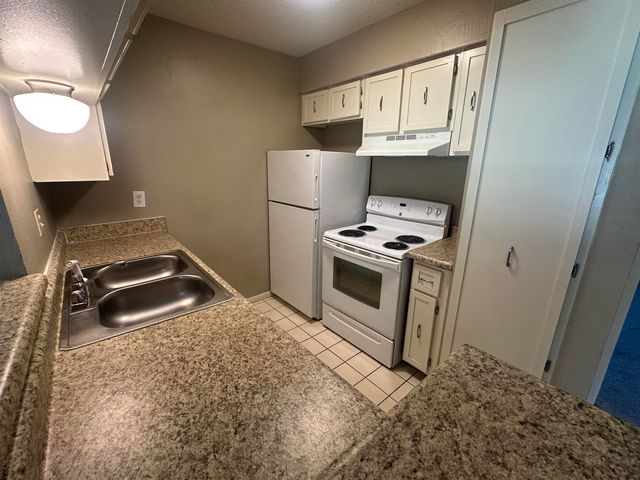 6746 Quail Hollow Ct Apt 3, Memphis, TN 38120