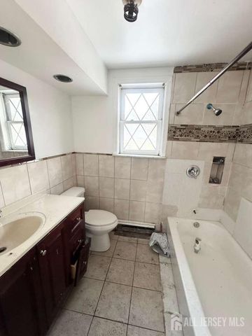 174 Munn Avenue, Irvington, NJ 07111