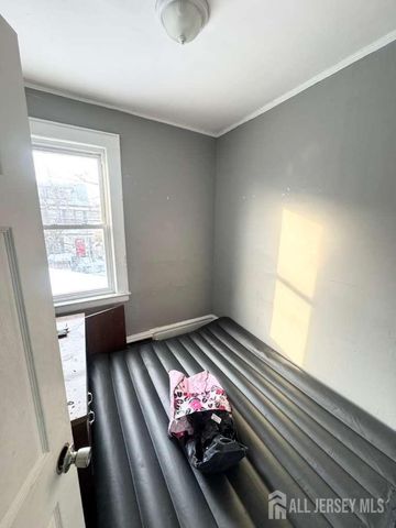 174 Munn Avenue, Irvington, NJ 07111