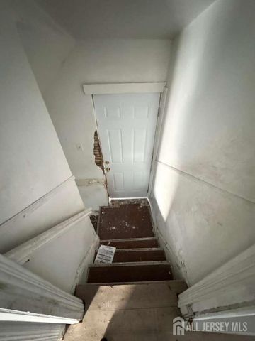 174 Munn Avenue, Irvington, NJ 07111