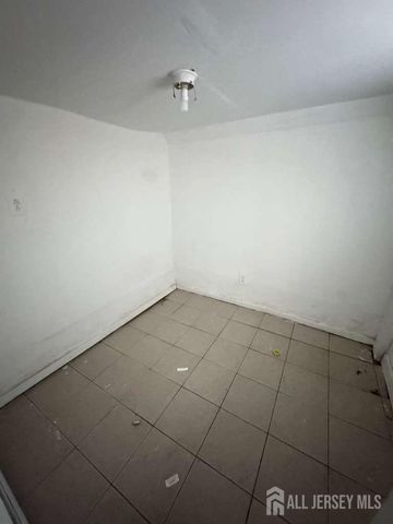 174 Munn Avenue, Irvington, NJ 07111