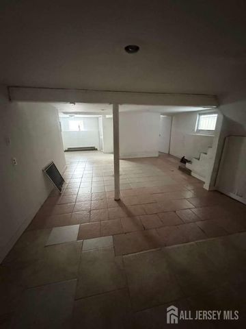 174 Munn Avenue, Irvington, NJ 07111