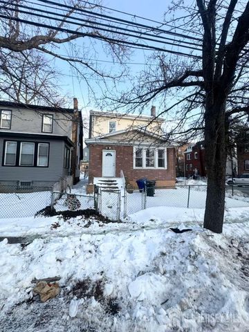 174 Munn Avenue, Irvington, NJ 07111