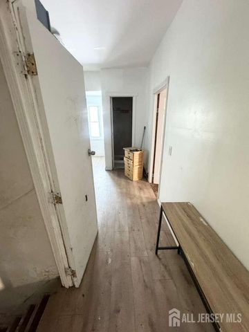 174 Munn Avenue, Irvington, NJ 07111