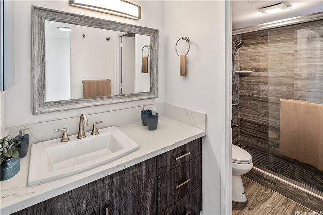 1077 Ala Napunani Street 606, Honolulu, HI 96818